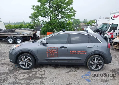 2017 Kia Niro Touring from USA, damaged, VIN KNDCE3LC6H5081574
